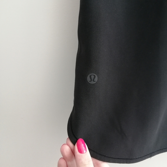 Lululemon On The Fly Woven Skirt Black Size 8 - Picture 10 of 15